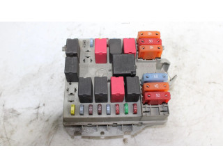 Блок предохранителей 51742420 Alfa Romeo GT