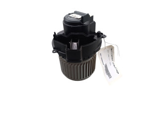 Вентилятор печки    272104788R   Renault Clio V