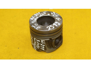 Píst Mercedes-Benz S W221