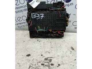 Блок предохранителей 8691998   Volvo XC90    