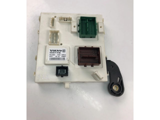 Блок предохранителей 32320214AA Volvo XC40