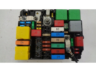 Блок предохранителей 9804846880 Citroen C3