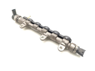 Vstřikovací lišta 8200942721, 0445214173 Nissan X-Trail T31 M9R760