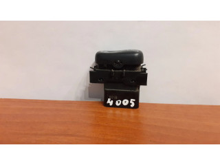 Кнопка крюка в багажнике