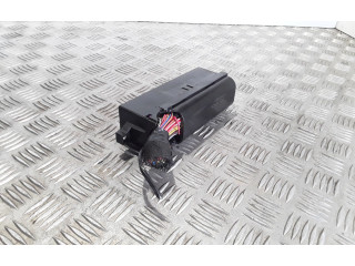 Блок предохранителей 63593576   Skoda Fabia Mk1 (6Y)    