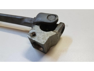 Крестовидная связь оси рулевого колеса