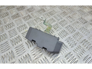 Pojistková skříňka 13302322 Opel Zafira C 2013