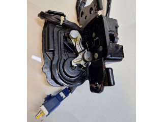 Zámek zadních dveří Toyota Prius (XW30) 2013