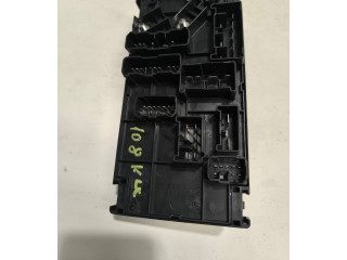 Блок предохранителей 82241SC020, 911085   Subaru Forester SH    