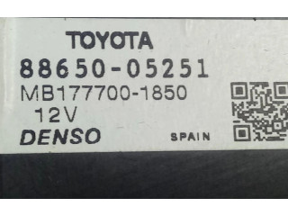 Řídící jednotka 8865005251 Toyota Avensis T270 2010