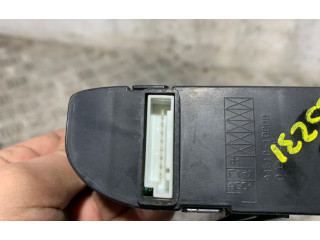 Дисплей    945101D000   KIA Carens I