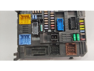 Блок предохранителей 983288028000 Peugeot 2008 I