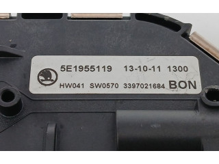 Моторчик дворников 5E1955023A, 3397021684 Skoda Octavia Mk3 (5E)