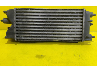 Радиатор интеркулера AV219L440AB, RZ4R11P3   Ford  Fiesta  2009 - 2012 года