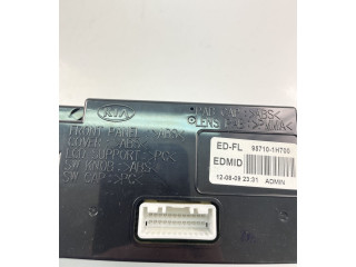 Дисплей    957101H700   KIA Ceed