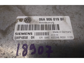 Блок управления двигателя 06A906019BF, 5WP485804 Volkswagen Golf SportWagen