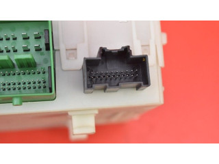 Блок предохранителей  6G9T-14C256-GF, 6G9T-14C256-GF   Volvo S80    