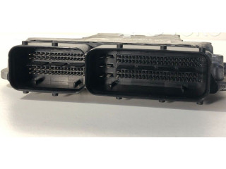 Блок управления двигателя 045906013Q   Skoda Fabia Mk2 (5J)