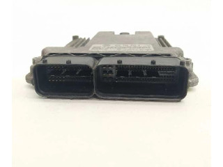 Блок управления двигателя 03C906032Q, 03C906032C Volkswagen Golf SportWagen