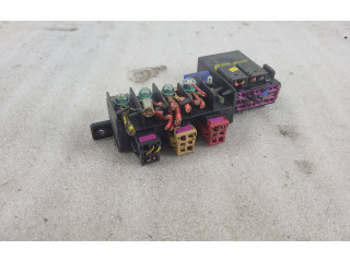 Блок предохранителей  4A0937529   Audi A6 S6 C5 4B    