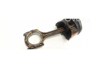 Поршень с шатуном Mitsubishi Carisma для бензинового двигателя 1.8