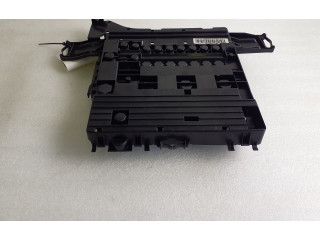   Pojistková skříňka 97061030300   Porsche Panamera (970) 2010