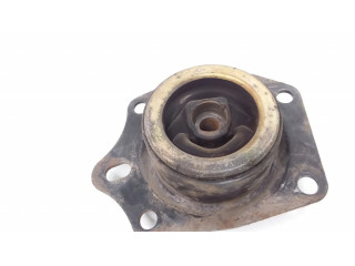 Подушка двигателя