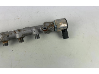 Топливная рампа 05L906054A   Volkswagen Golf VIII  