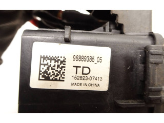 Блок предохранителей 96889385, 15282307413   Chevrolet Orlando    