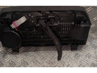 Дисплей    4KE920795A, 4KE920795A   Audi e-tron