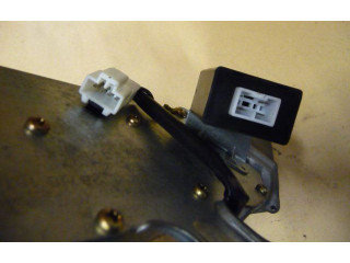 Моторчик заднего дворника 2871015U00    Nissan Skyline