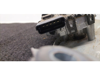 Моторчик дворников 8200619512    Dacia Duster