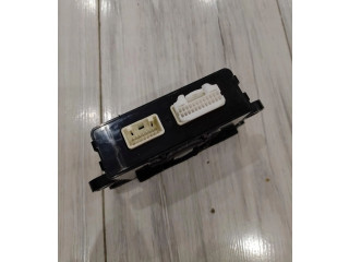 Řídící jednotka 8670A072A Mitsubishi Pajero 2013