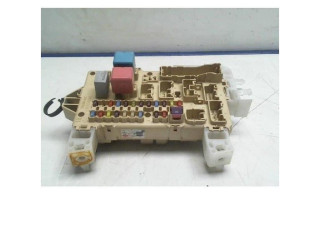 Блок предохранителей     Toyota Corolla Verso AR10    