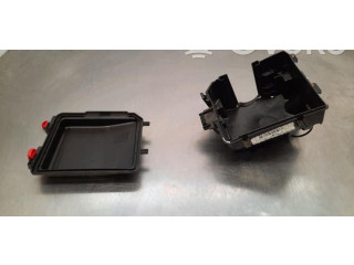 Блок предохранителей     Peugeot 2008 II    