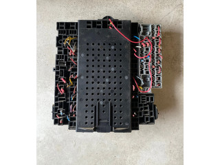   Pojistková skříňka 8688153, 01W502   Volvo XC70 2002