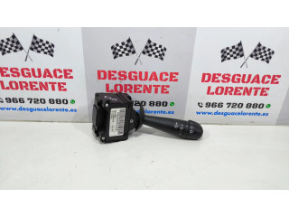 Ручка стеклоочистителей E11811200 Dacia Sandero