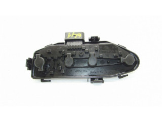 Деталь заднего фонаря