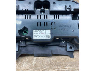 Панель приборов 8100A243HA, MM0037 Mitsubishi Eclipse