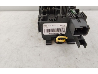 Блок предохранителей 9806192580 Peugeot 2008 I