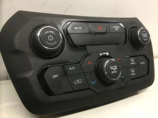 Блок управления климат-контролем    Jeep Renegade