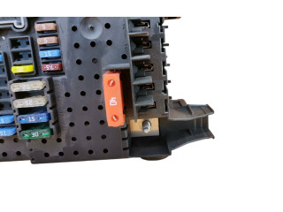 Блок предохранителей 8676391, 12217799   Volvo XC90    