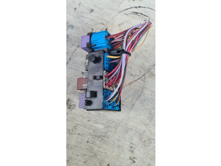 Pojistková skříňka 8200003634 Renault Espace IV 2003