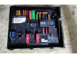 Pojistková skříňka 1K0937629A Volkswagen Golf VI 2011