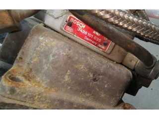 Топливная рампа 0438121070, 026133353D Audi 80 90 B3