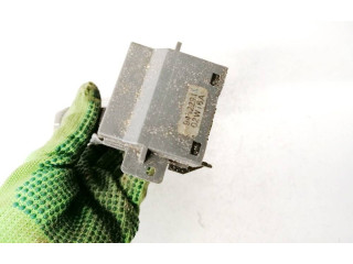 Ручка стеклоочистителей    Volvo S70  V70  V70 XC