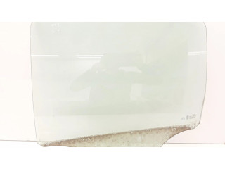 Основное стекло задних дверей