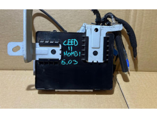 Блок комфорта    KIA Ceed   