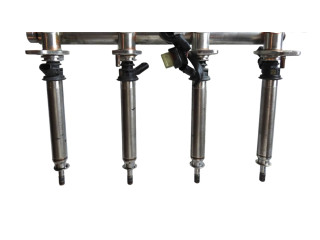 Топливная рампа A1770706600, A2560705600   Mercedes-Benz G W463  