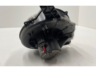 Вентилятор печки 6R1819015, Y1551 Skoda Rapid (NH)